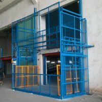 河南顺兴中原起重机械有限公司导轨货梯升降自如