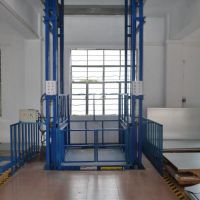 成都升降货梯可定制