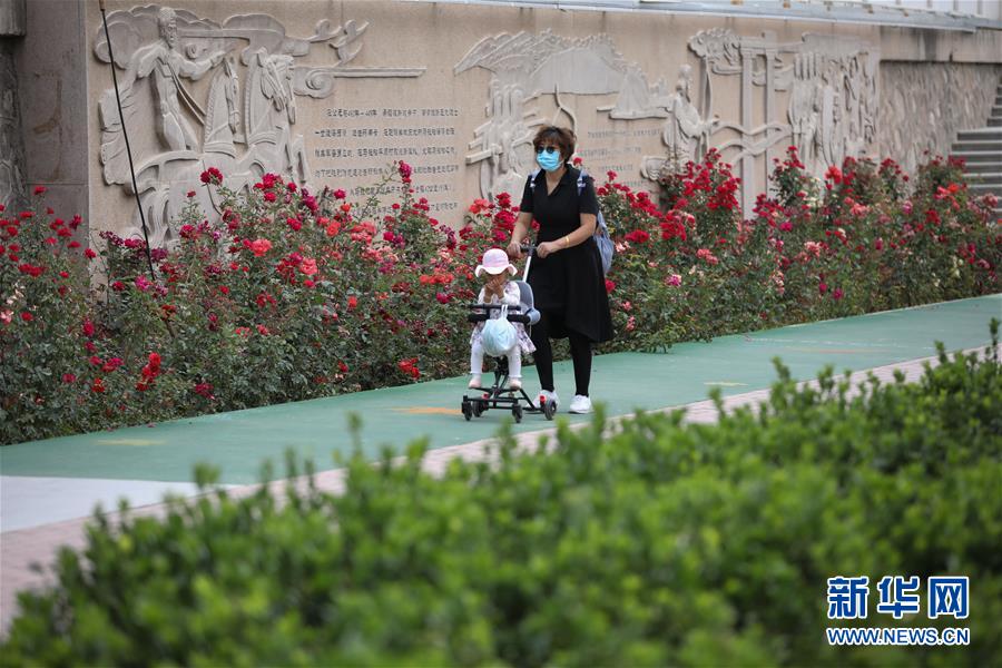 (社会)(6)黄河兰州段20公里健身步道循环圈即将建成投用