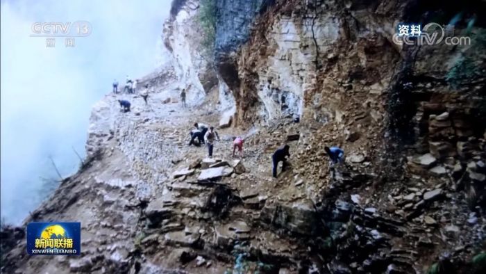 徐工起重三臂铁人,解放了移山的“愚公”!