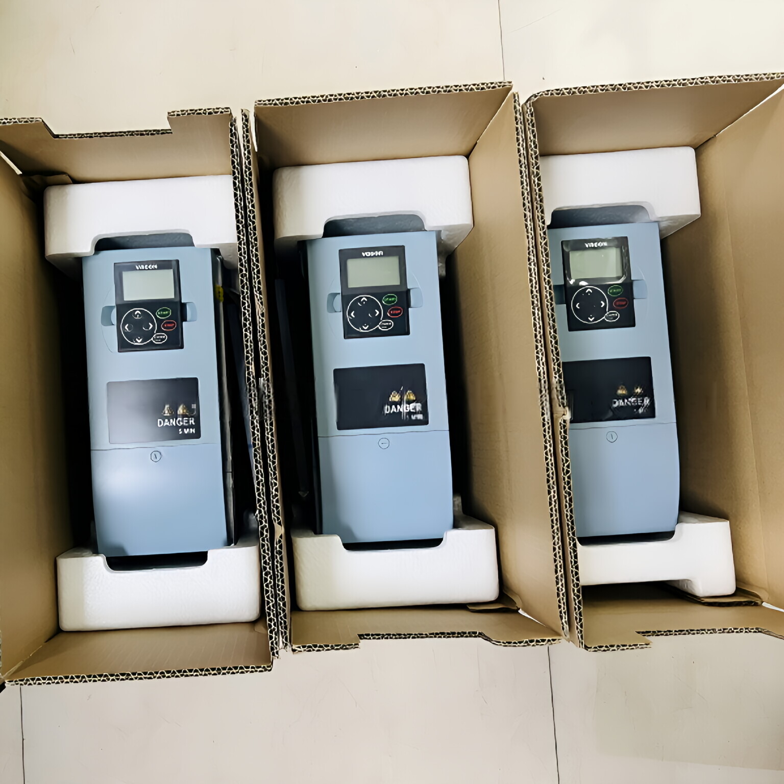 036c7f2524f042a6b2fbb7d93a122f95(3)