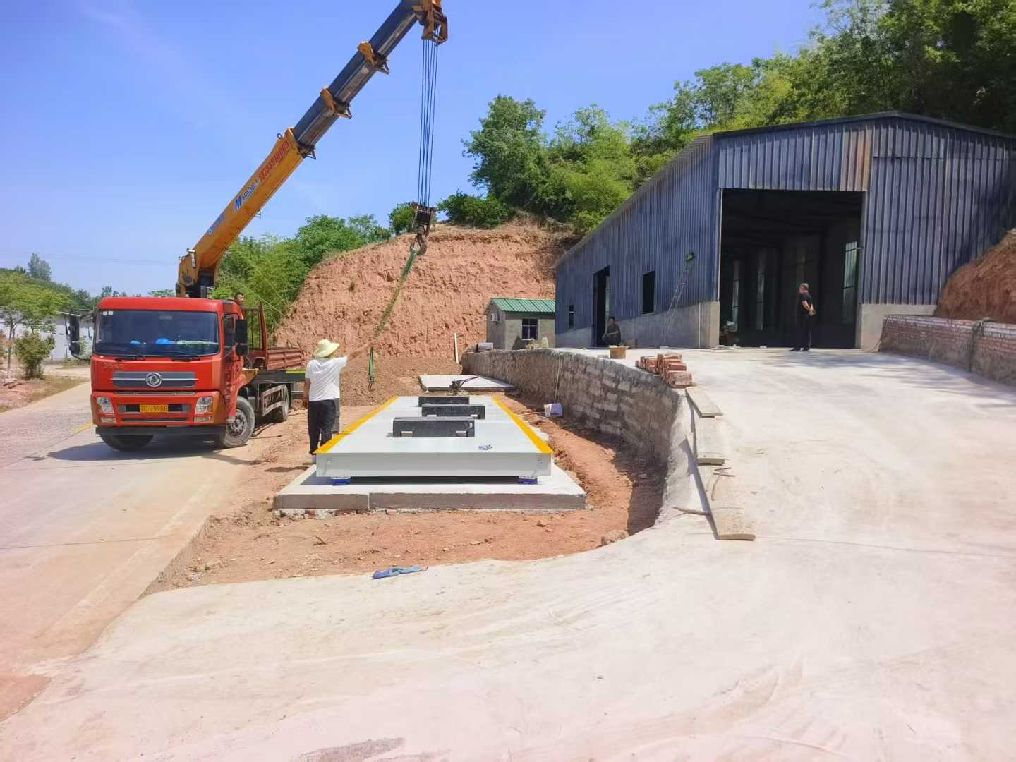 十堰100T全电子汽车衡安装调试